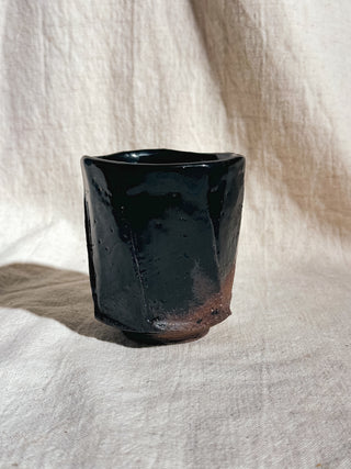 Hagi ware Black Glazed Yunomi Tea & Coffee Cup 
#7 200ml | Eiichi Shibuya