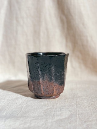 Hagi Ware Black Glazed Yunomi Tea & Coffee Cup 
 #10 200ml | Eiichi Shibuya