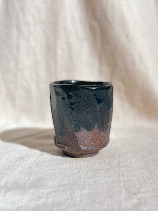 Hagi ware Black Glazed Yunomi Tea & Coffee Cup 
 #9 175ml | Eiichi Shibuya